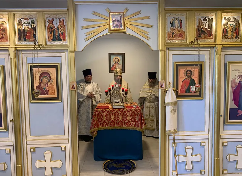 Архипастырский визит Первоиерарха РПЦЗ Николая, митрополита Восточно-Американского и Нью-Йоркскского в православную миссию во имя Казанской иконы Божией Матери г.Сосуа. Доминиканская Республика. — фото 4