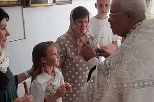 Таинство крещения рабы Божьей Эмили (Емилии) — фото 4